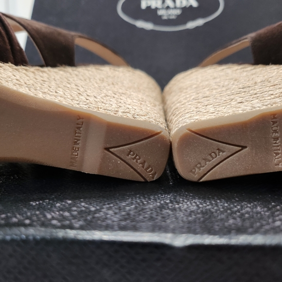Prada Size 38.5 / 8.5 Women's. DARK BROWN. EXCELLENT CONDITION. COMES WITH BOX. - Picture 7 of 9